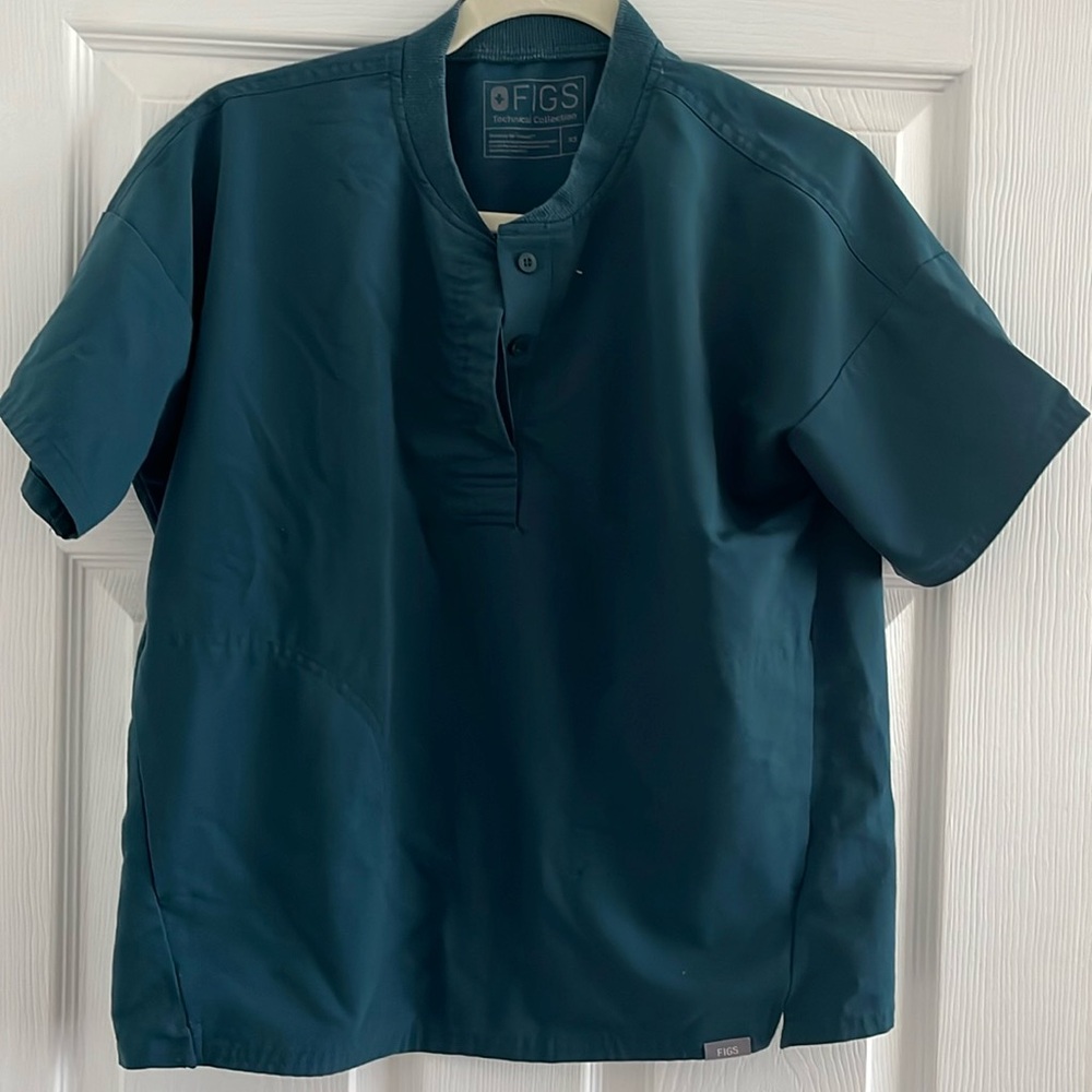 Figs Scrub- Oversized scrub top
